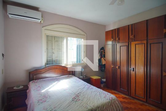 Suíte de casa à venda com 4 quartos, 320m² em Primavera, Novo Hamburgo
