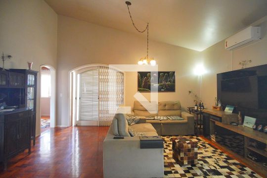 Sala de casa à venda com 4 quartos, 320m² em Primavera, Novo Hamburgo