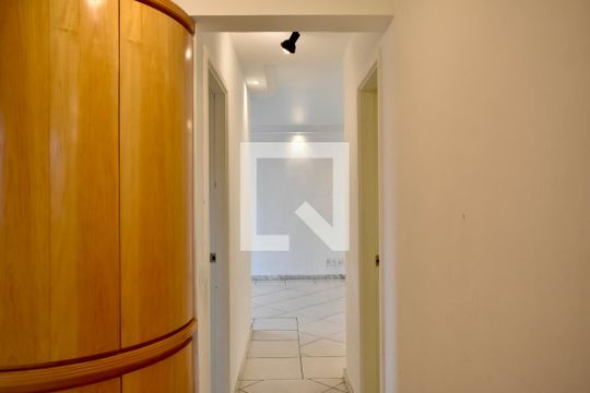 Detalhe corredor de apartamento à venda com 3 quartos, 100m² em Vila da Saúde, São Paulo