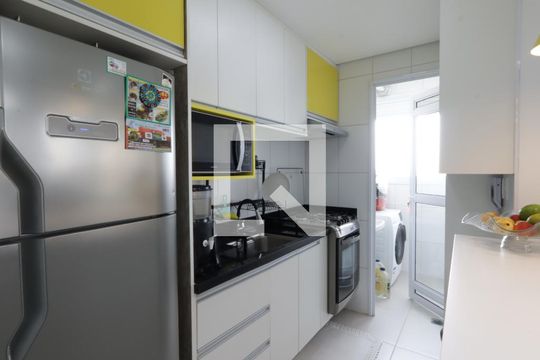 Cozinha de apartamento à venda com 2 quartos, 64m² em Vila Andrade, São Paulo