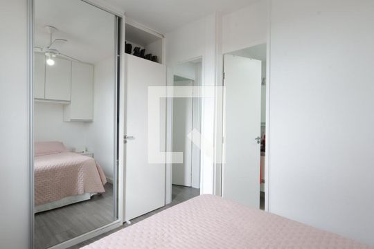 Suíte  de apartamento à venda com 2 quartos, 64m² em Vila Andrade, São Paulo