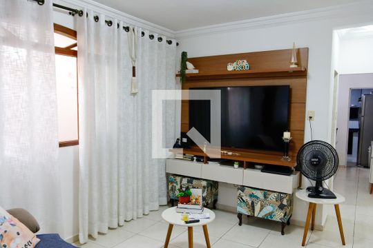 sala de casa à venda com 2 quartos, 125m² em Veloso, Osasco
