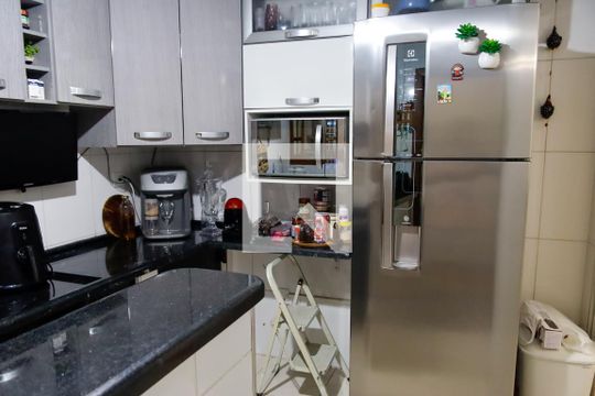 Cozinha de casa à venda com 2 quartos, 125m² em Veloso, Osasco