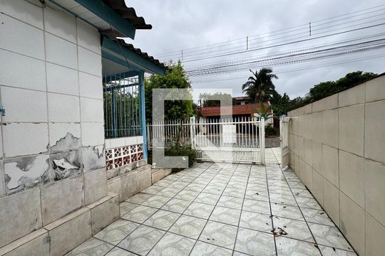 Quintal de casa à venda com 3 quartos, 136m² em Feitoria, São Leopoldo