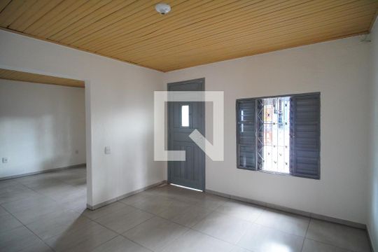 Sala de casa para alugar com 1 quarto, 63m² em Industrial, Novo Hamburgo