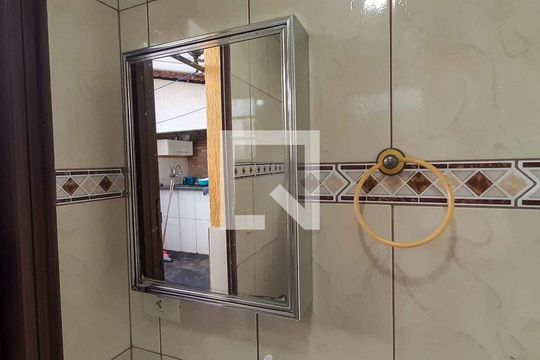 Banheiro da Área Gourmet de casa à venda com 3 quartos, 100m² em Santo Antônio, Osasco