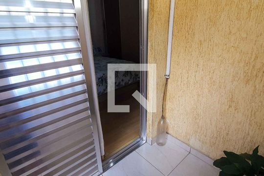 Sacada da Suíte de casa à venda com 3 quartos, 100m² em Santo Antônio, Osasco