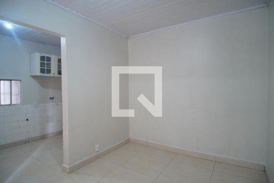 Sala de casa para alugar com 1 quarto, 70m² em Industrial, Novo Hamburgo