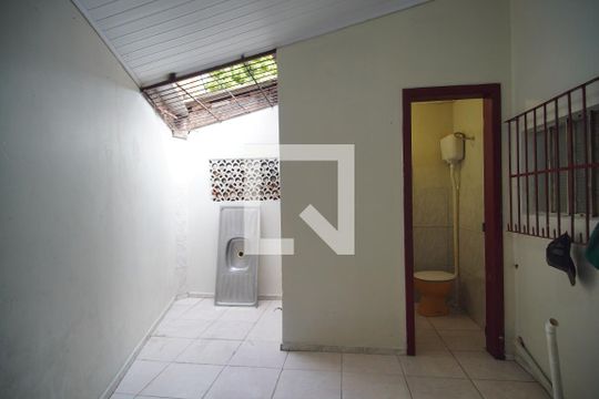 Área de Serviço de casa para alugar com 1 quarto, 70m² em Industrial, Novo Hamburgo