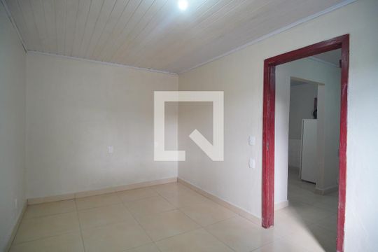 Quarto de casa para alugar com 1 quarto, 70m² em Industrial, Novo Hamburgo