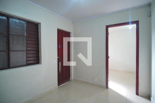 Sala de casa para alugar com 1 quarto, 70m² em Industrial, Novo Hamburgo