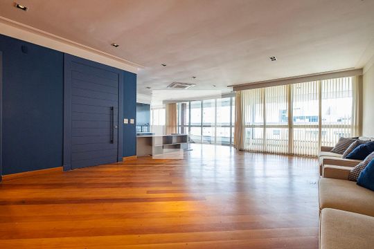 Sala de apartamento à venda com 4 quartos, 258m² em Vila Madalena, São Paulo