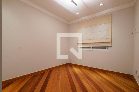 Suíte 3 de apartamento à venda com 4 quartos, 258m² em Vila Madalena, São Paulo