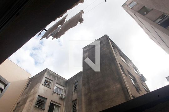 Quarto Vista de apartamento à venda com 1 quarto, 28m² em Centro Histórico, Porto Alegre
