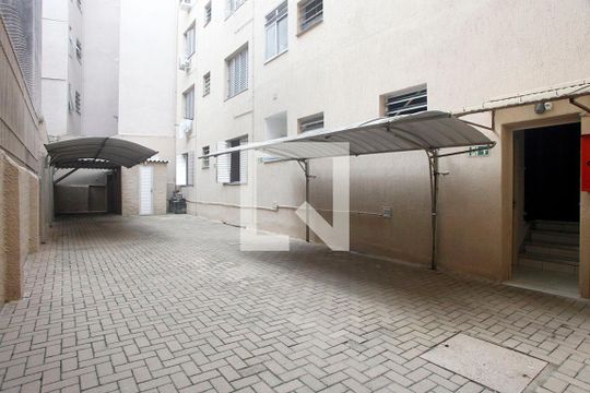 Área Comum - Estacionamento Rotativo (vagas limitadas - por sorteio) de apartamento à venda com 1 quarto, 28m² em Centro Histórico, Porto Alegre
