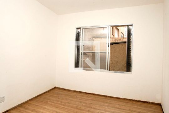 Quarto de apartamento à venda com 1 quarto, 28m² em Centro Histórico, Porto Alegre