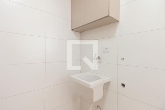 Área de Serviço  de apartamento para alugar com 2 quartos, 50m² em Vila Carrão, São Paulo