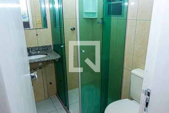 Banheiro de apartamento à venda com 2 quartos, 51m² em Vila Inglesa, São Paulo