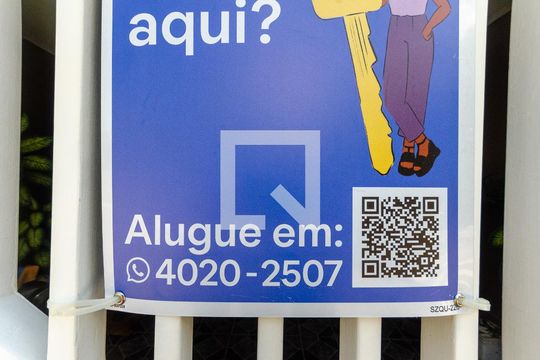 Placa de casa para alugar com 3 quartos, 300m² em Jardim Sao Ricardo, São Paulo