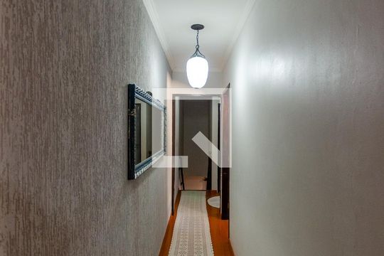 Corredor de casa para alugar com 3 quartos, 300m² em Jardim Sao Ricardo, São Paulo