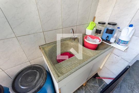 Área de Serviço de casa para alugar com 3 quartos, 300m² em Jardim Sao Ricardo, São Paulo