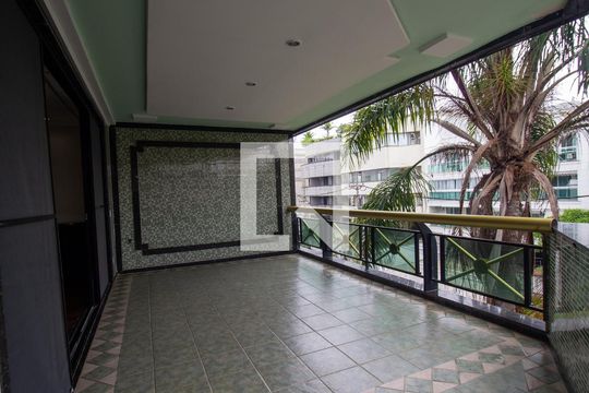 Varanda de apartamento para alugar com 4 quartos, 220m² em Recreio dos Bandeirantes, Rio de Janeiro