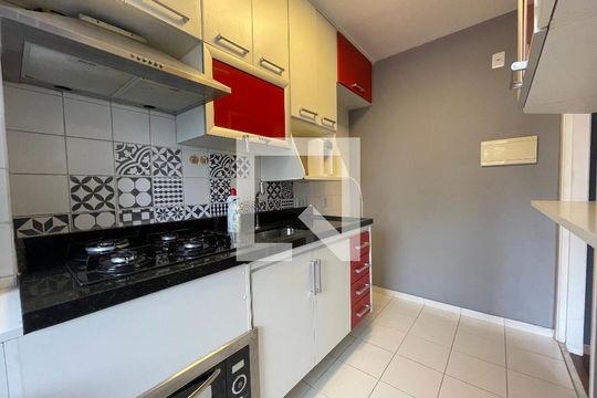 Cozinha - Armários de apartamento para alugar com 2 quartos, 45m² em Jardim Celeste, São Paulo