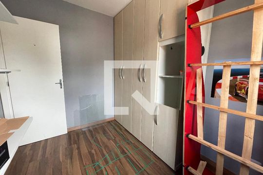 Quarto 2 de apartamento para alugar com 2 quartos, 45m² em Jardim Celeste, São Paulo
