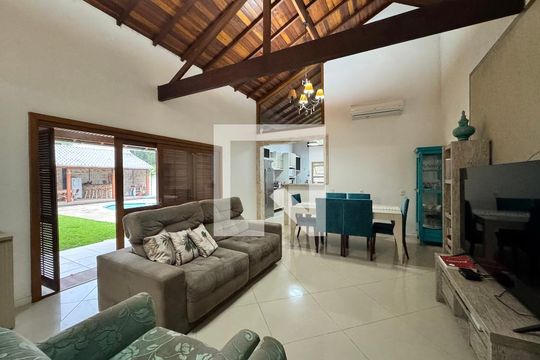 Sala de casa à venda com 3 quartos, 942m² em Feitoria, São Leopoldo