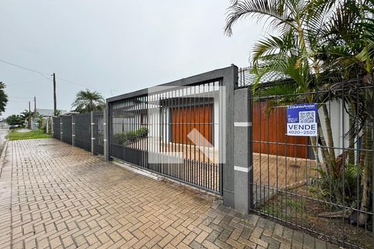 Placa  de casa à venda com 3 quartos, 942m² em Feitoria, São Leopoldo