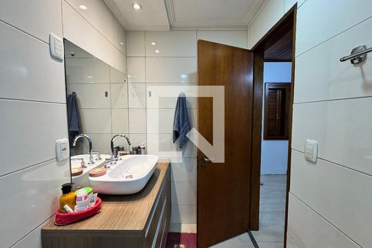 Banheiro da Suíte 1 de casa à venda com 3 quartos, 942m² em Feitoria, São Leopoldo