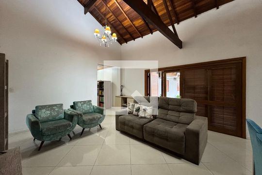 Sala  de casa à venda com 3 quartos, 942m² em Feitoria, São Leopoldo