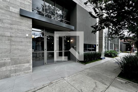 Fachada de apartamento à venda com 2 quartos, 51m² em Santo Amaro, São Paulo