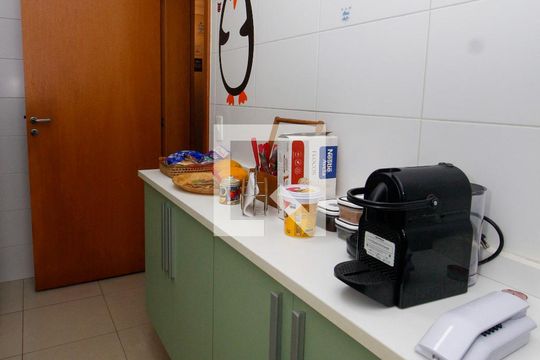 Cozinha de apartamento à venda com 3 quartos, 96m² em Vila Andrade, São Paulo