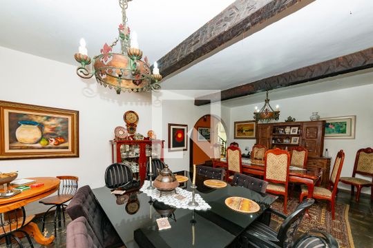Sala 2 de casa à venda com 5 quartos, 316m² em Vila Paris, Belo Horizonte