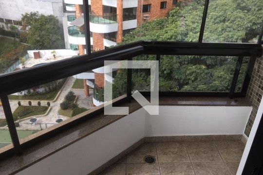 Apartamento à venda com 3 quartos, 227m² em Vila Andrade, São Paulo