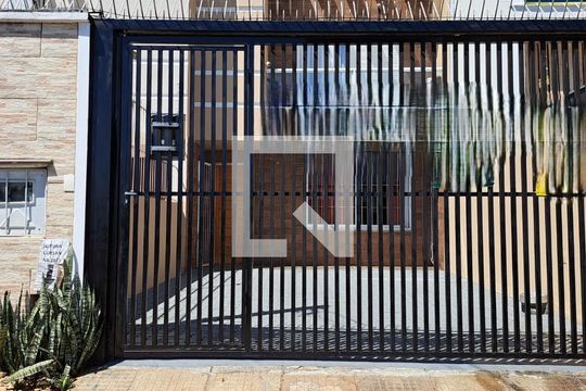 Fachada de casa à venda com 3 quartos, 135m² em Igara, Canoas
