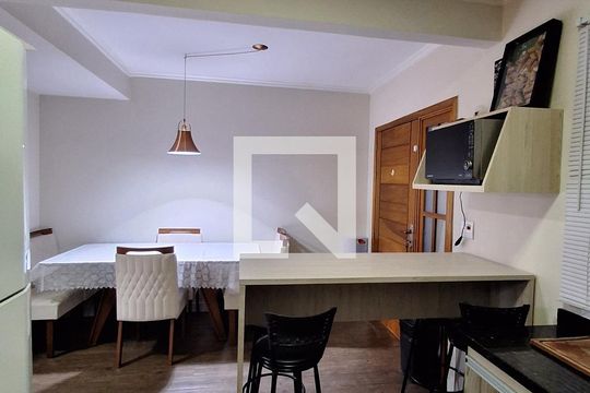 Cozinha de casa à venda com 3 quartos, 135m² em Igara, Canoas