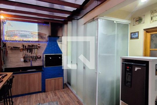 Churrasqueira de casa à venda com 3 quartos, 135m² em Igara, Canoas