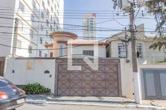 Fachada de casa à venda com 4 quartos, 799m² em Liberdade, São Paulo