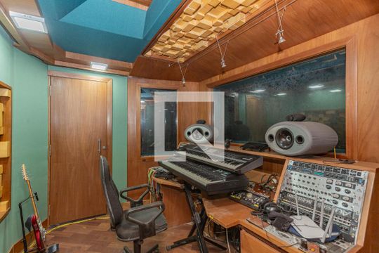 Studio de casa à venda com 4 quartos, 799m² em Liberdade, São Paulo