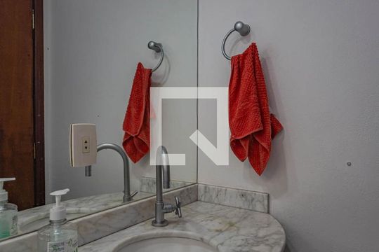 Lavabo de casa à venda com 4 quartos, 799m² em Liberdade, São Paulo