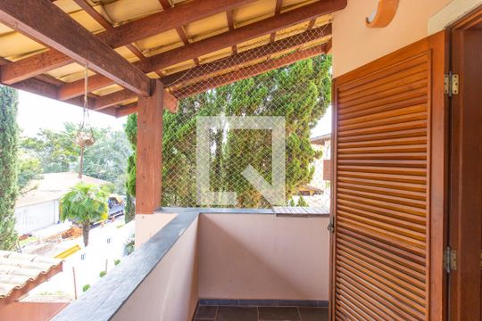 Varanda do Quarto 3 de casa de condomínio para alugar com 4 quartos, 500m² em Parque São Paulo, Cotia