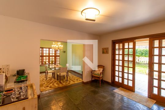 Sala 1 de casa de condomínio para alugar com 4 quartos, 500m² em Parque São Paulo, Cotia