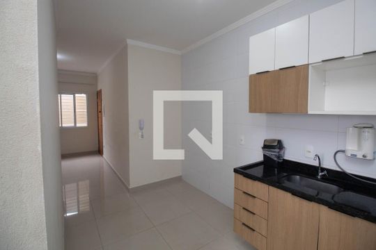 Cozinha de apartamento para alugar com 2 quartos, 42m² em Tucuruvi, São Paulo