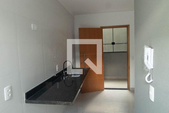 Cozinha de apartamento à venda com 1 quarto, 26m² em Vila Gustavo, São Paulo