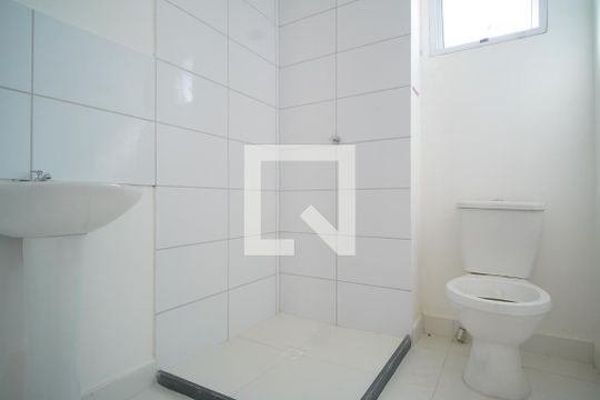 Banheiro Corredor de apartamento à venda com 2 quartos, 42m² em Rubem Berta, Porto Alegre