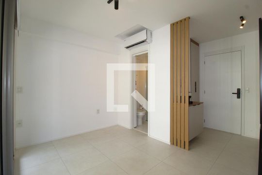Sala/Quarto de kitnet/studio para alugar com 1 quarto, 22m² em Itaim Bibi, São Paulo