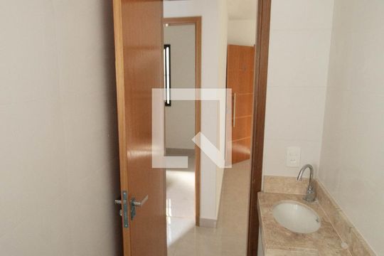 Banheiro de apartamento à venda com 2 quartos, 38m² em Vila Gustavo, São Paulo