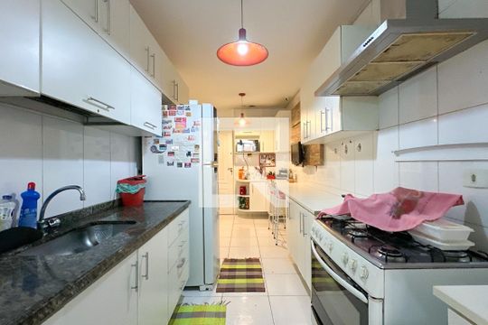 Cozinha de apartamento à venda com 2 quartos, 128m² em Lagoa, Rio de Janeiro